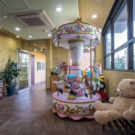 סאוגוויפו Famille Spa Resort מראה חיצוני תמונה