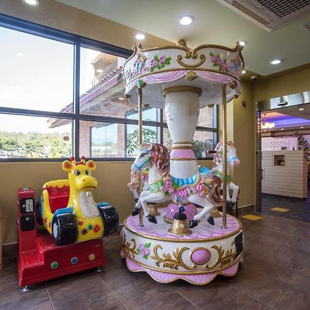 סאוגוויפו Famille Spa Resort מראה חיצוני תמונה