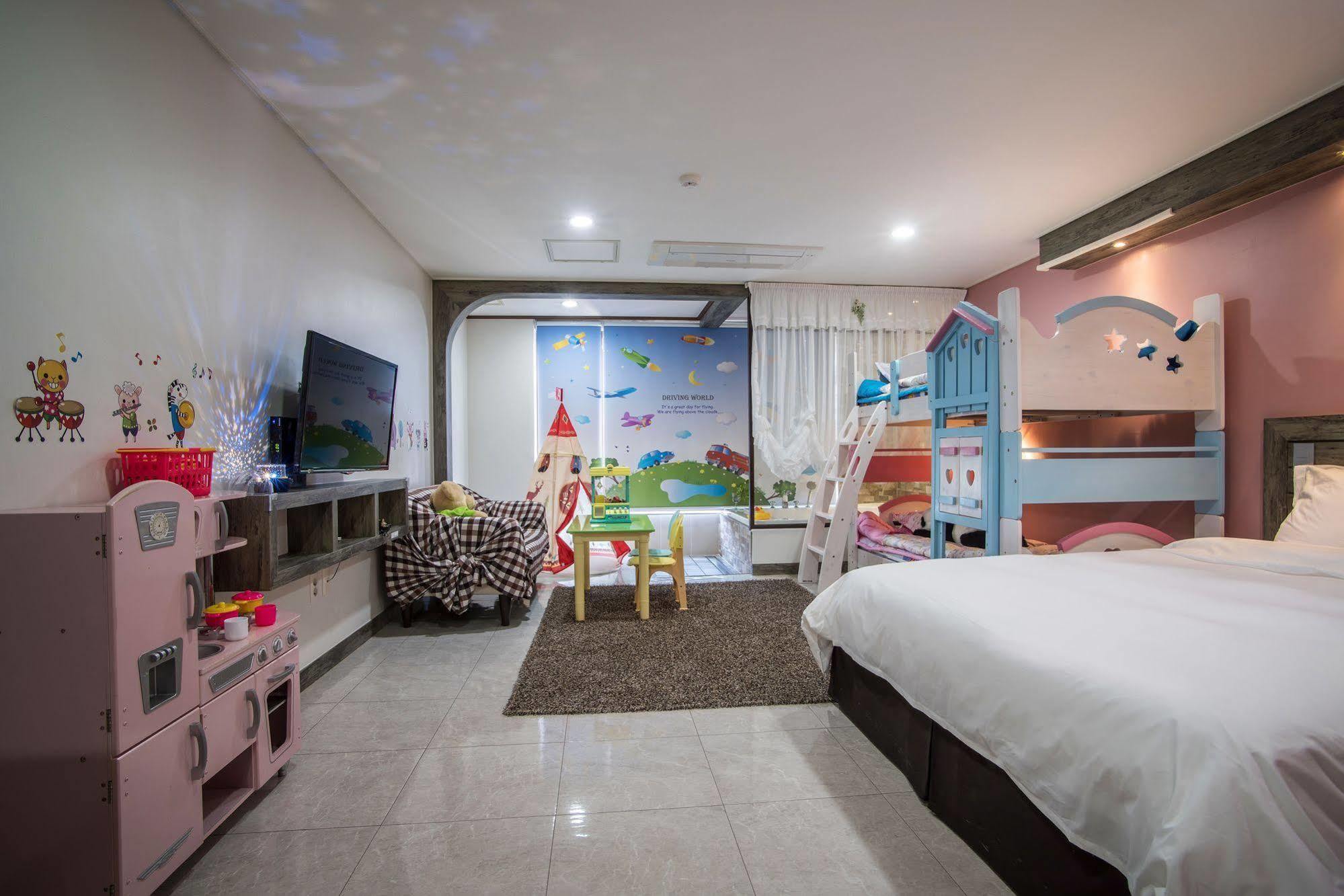 סאוגוויפו Famille Spa Resort מראה חיצוני תמונה