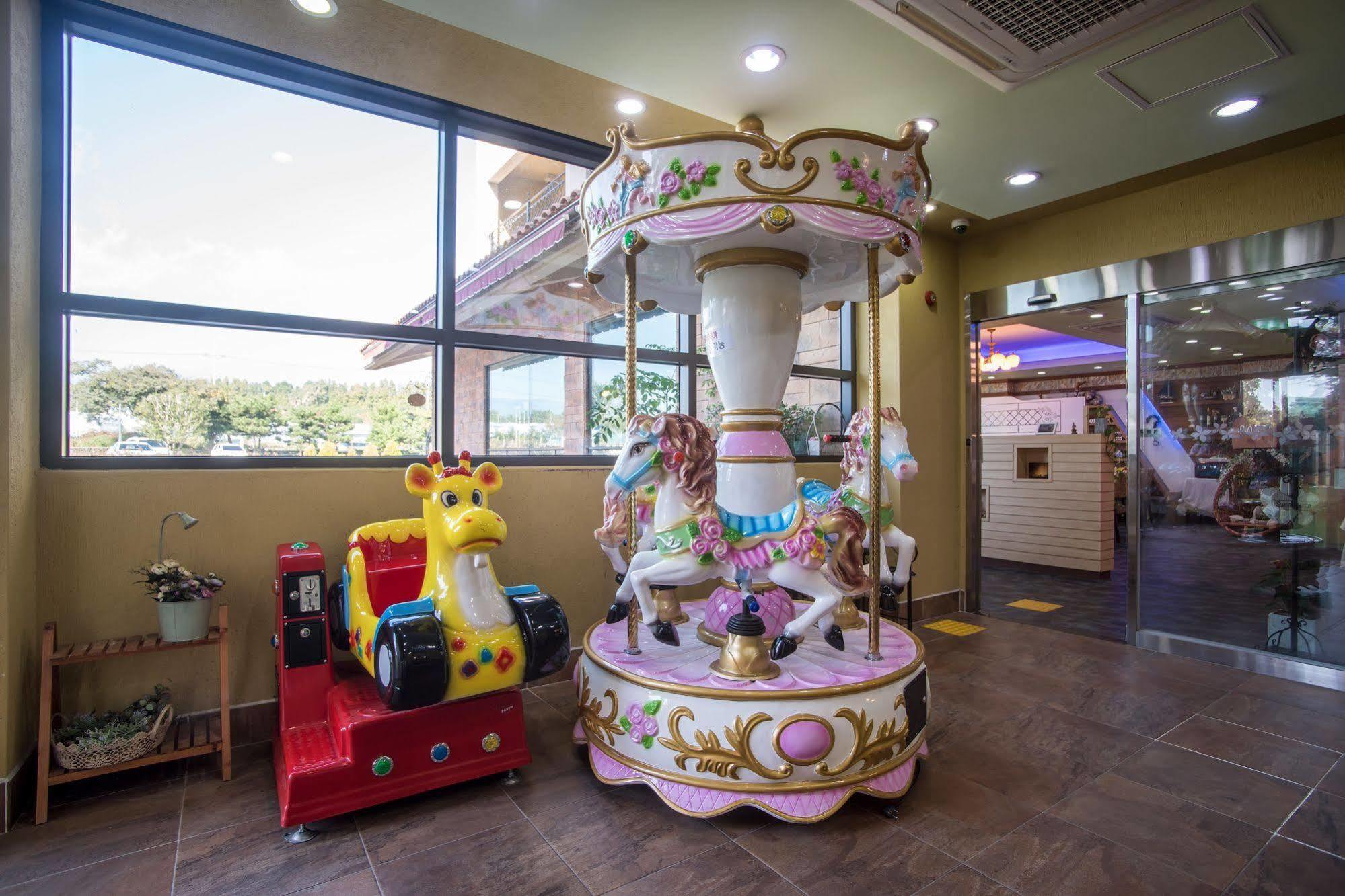 סאוגוויפו Famille Spa Resort מראה חיצוני תמונה