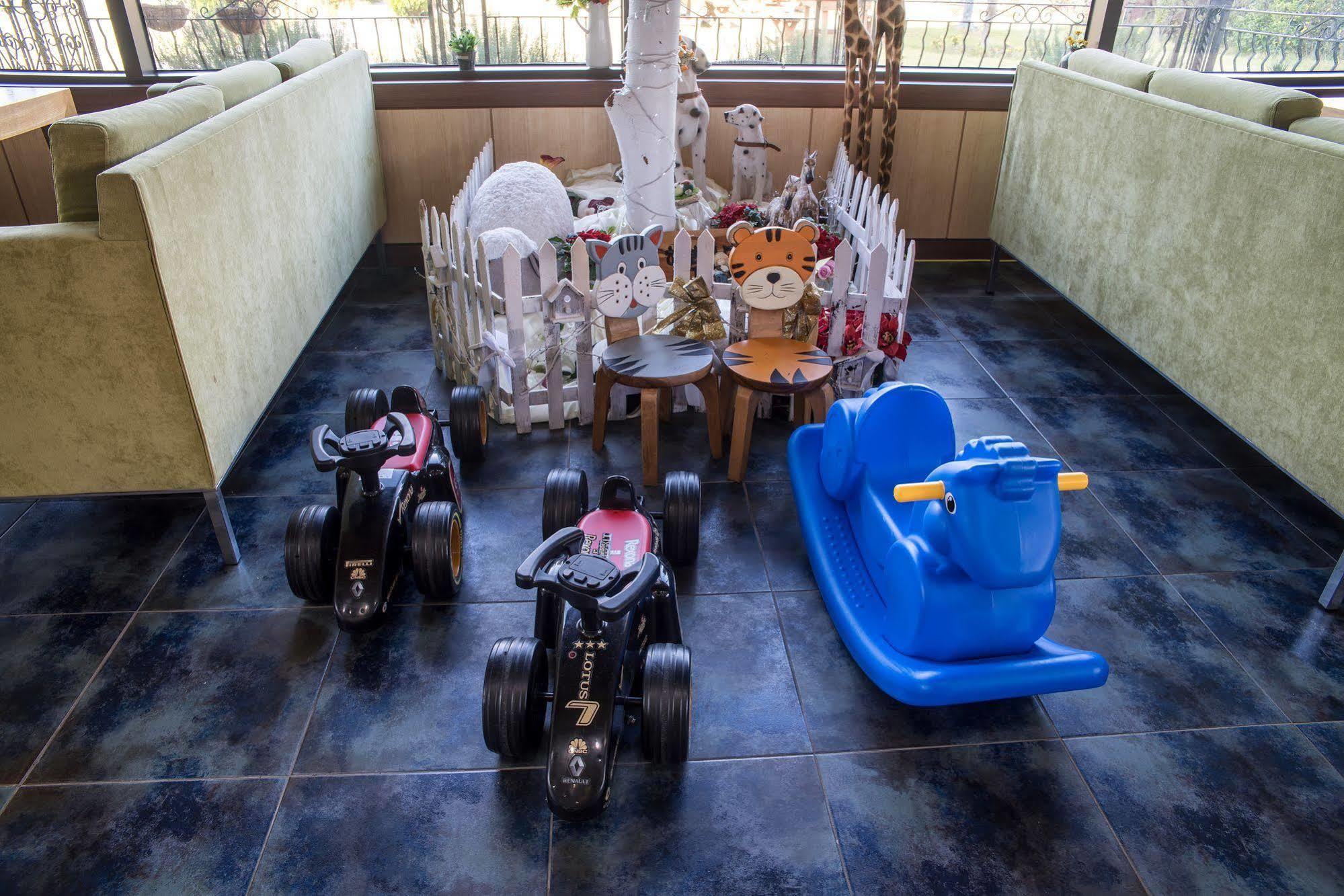 סאוגוויפו Famille Spa Resort מראה חיצוני תמונה