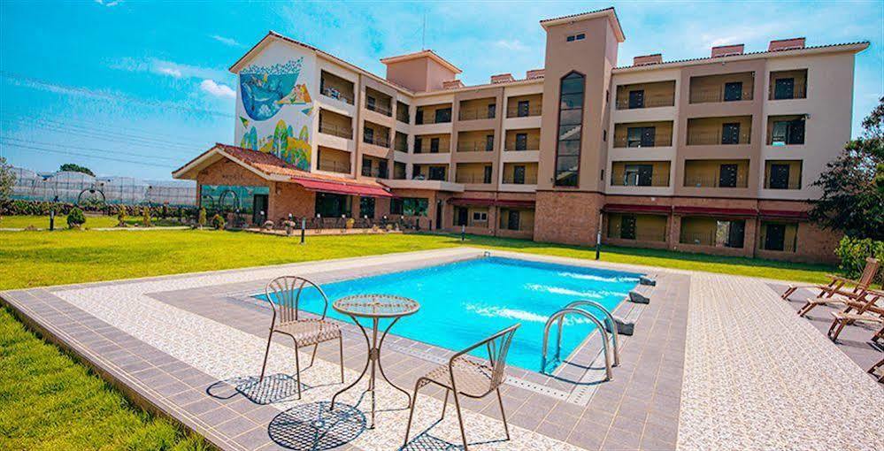 סאוגוויפו Famille Spa Resort מראה חיצוני תמונה